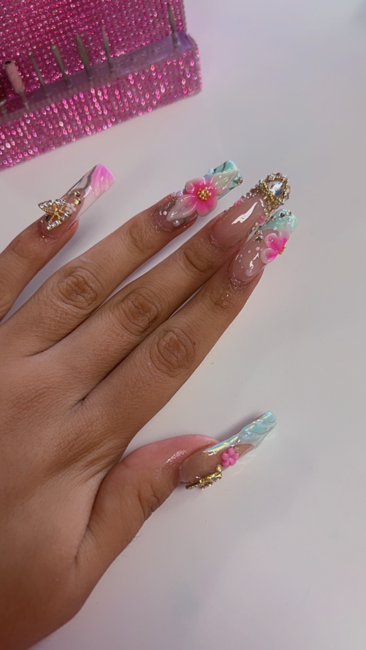 GB Nails salon nail photo 8